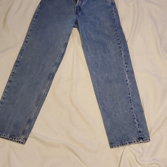 Levi's Other - Levis 565 jeans